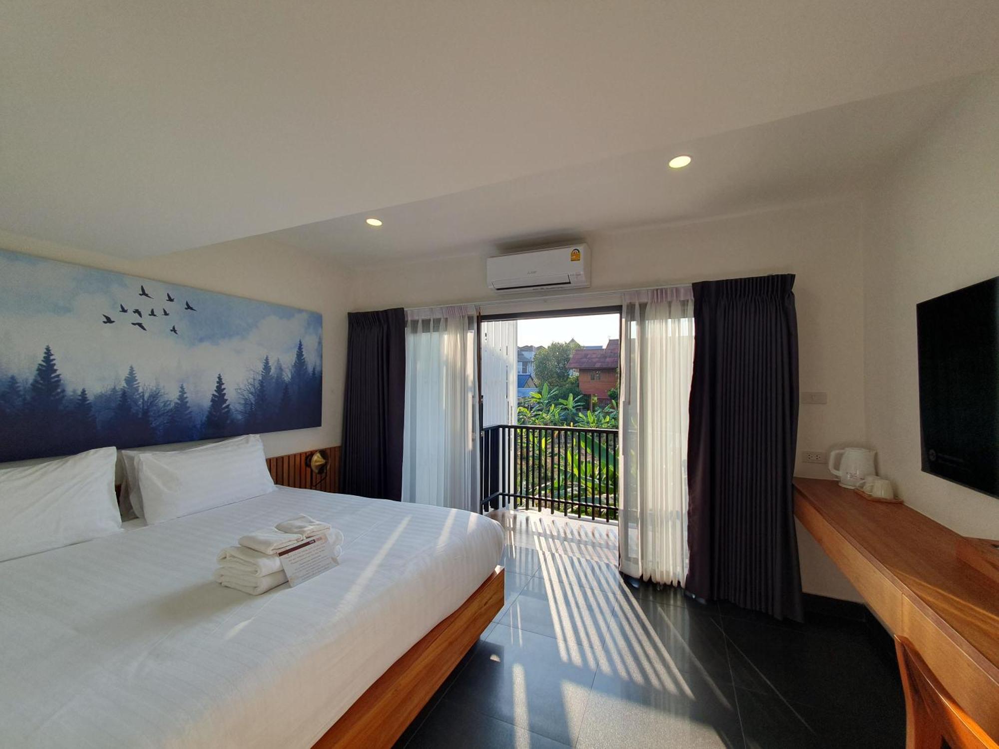 The Sila Suites - Intrawarorot Chiang Mai Exteriör bild